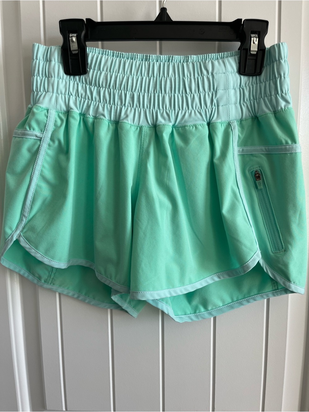 lululemon athletica Mint Aqua Hotty Hot high-rise shorts